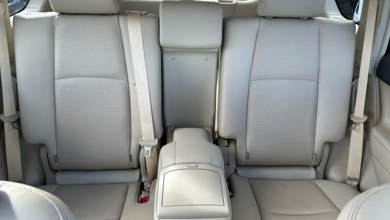 Toyota Land Cruiser 2.8 D-4D 204 Invincible 5dr Auto 7 Seats Diesel Station Wagon